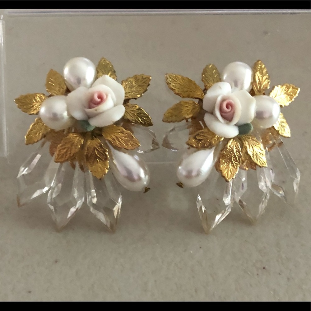 🟣BOGO Handcrafted Flower Earrings